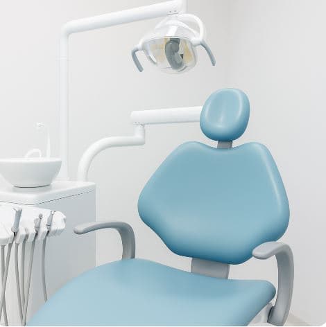 State-of-the-art dental treatment chair equipped with modern technology and tools, ensuring comfortable and efficient dental care